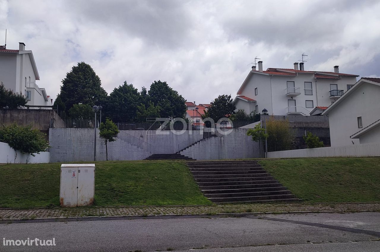 Lote à venda em prestigiado bairro de Viseu