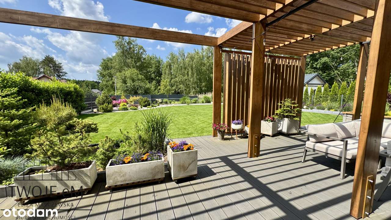 Energooszczędny inteligentny dom-piękny ogród-las-2