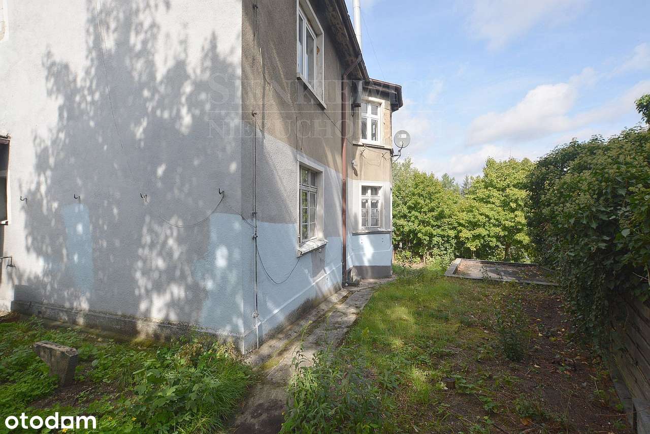 Parter dwurodzinnej kamienicy z garażem-12