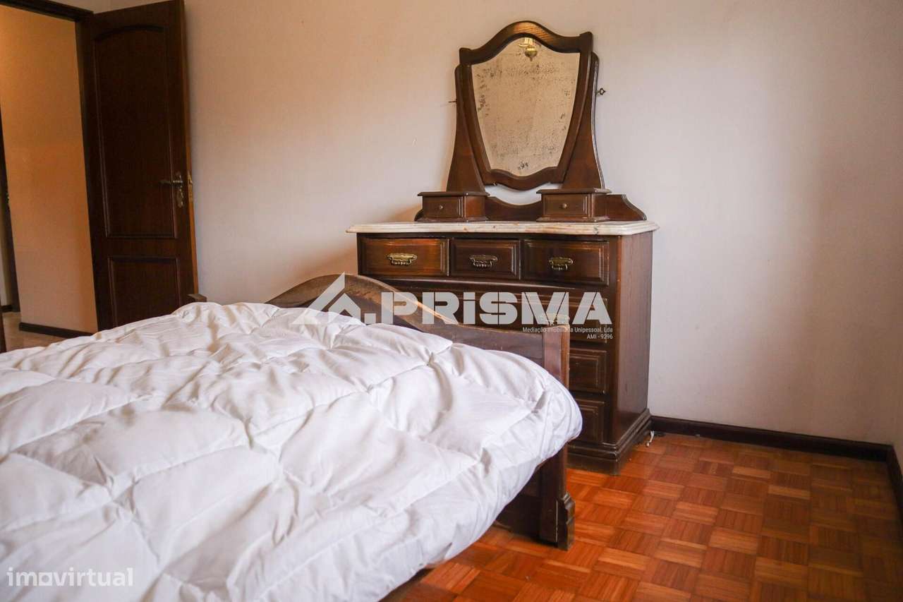Apartamento T3 com garagem para venda em Castelo Branco-33