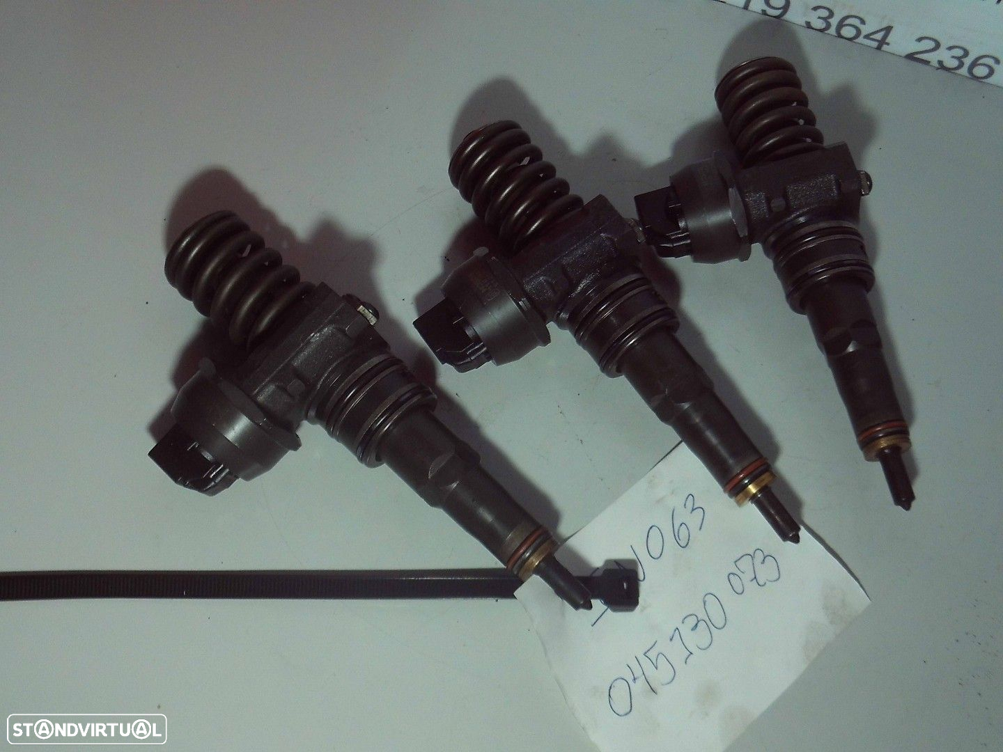 Injector  Usado VW POLO (86C, 80) 1.0 045130073 - 2