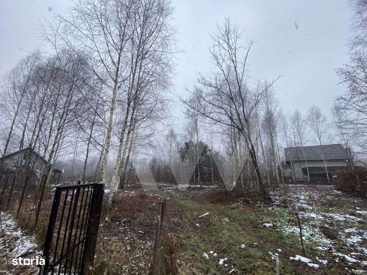 Teren de vanzare 500mp in spate la BRAMBURA PARK Valea Avrigului-4