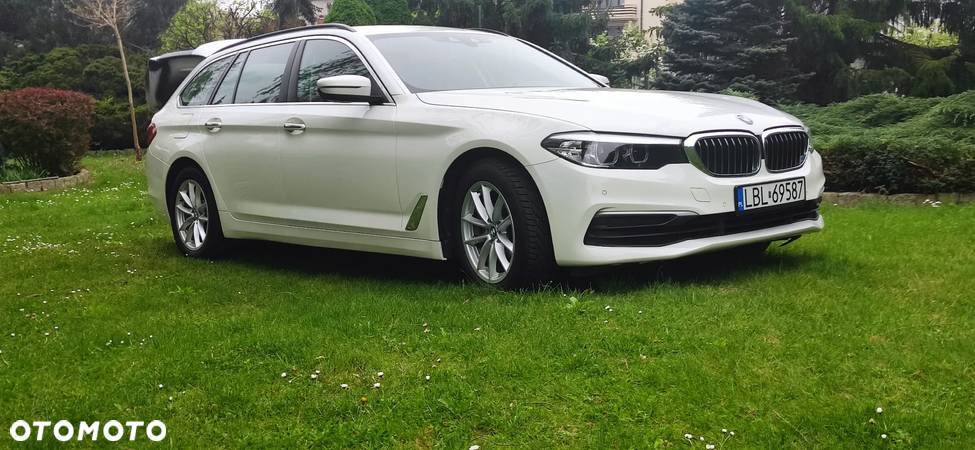 BMW Seria 5 520d Touring - 2