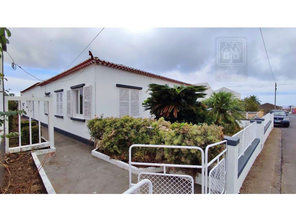 VENDA de VIVENDA - MORADIA com garagem, jardim e quintal - Santa Bá...-10