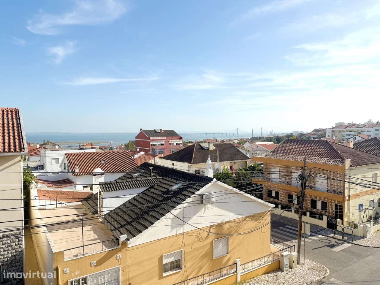 T2 remodelado c/ varanda e vista rio!-22