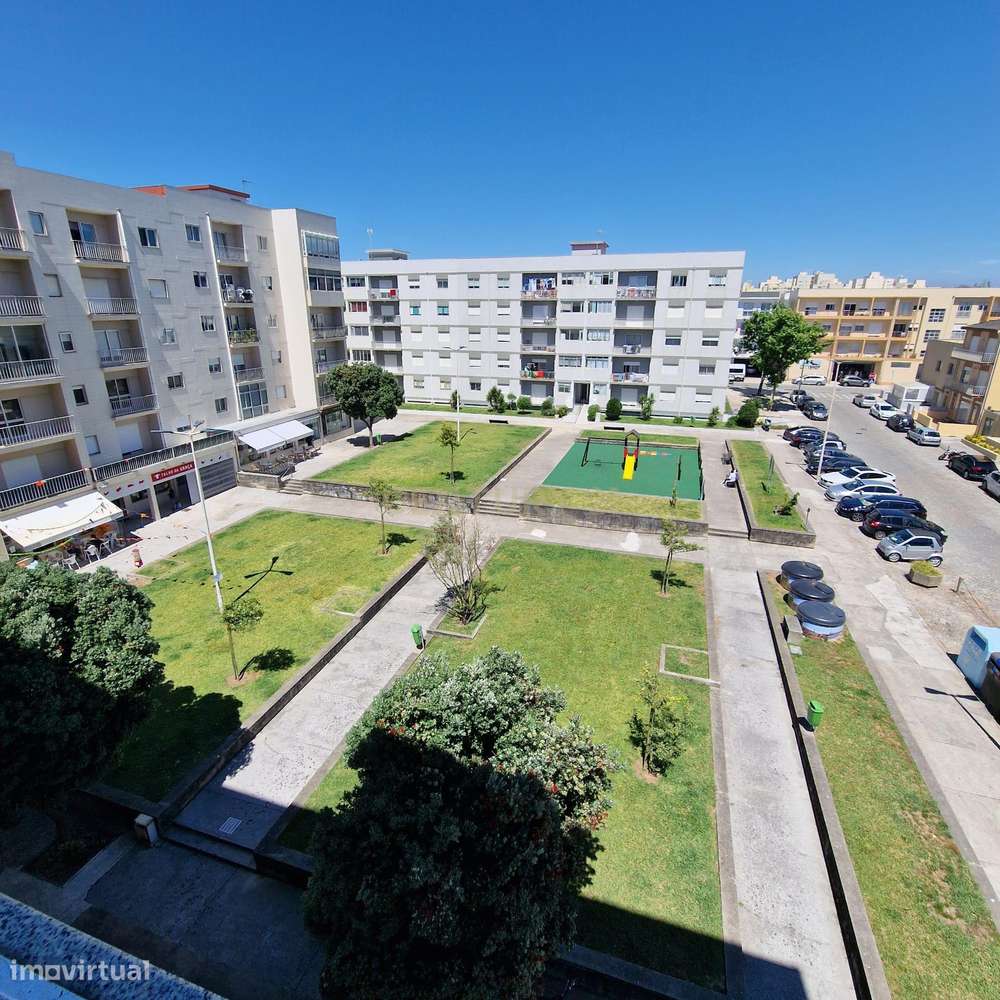 Apartamento T3 - 4º. andar c/elevador - Grande imagem: 3/20