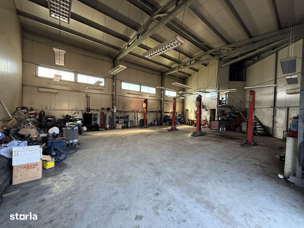 Posibilitate unica de investitie spatiu comercial si rezidential - Imagine principală: 5/16