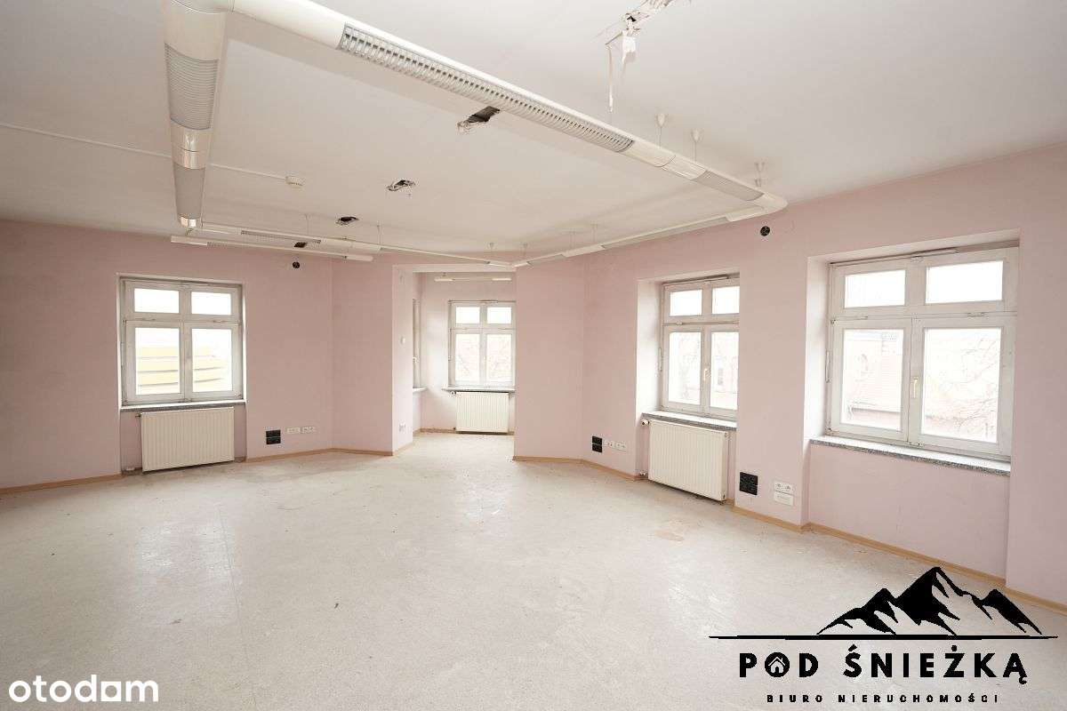 Dwie kamienice przy przejściu granicznym - tylko 2-2