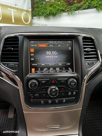 Jeep Grand Cherokee 3.0 TD AT Overland - 19