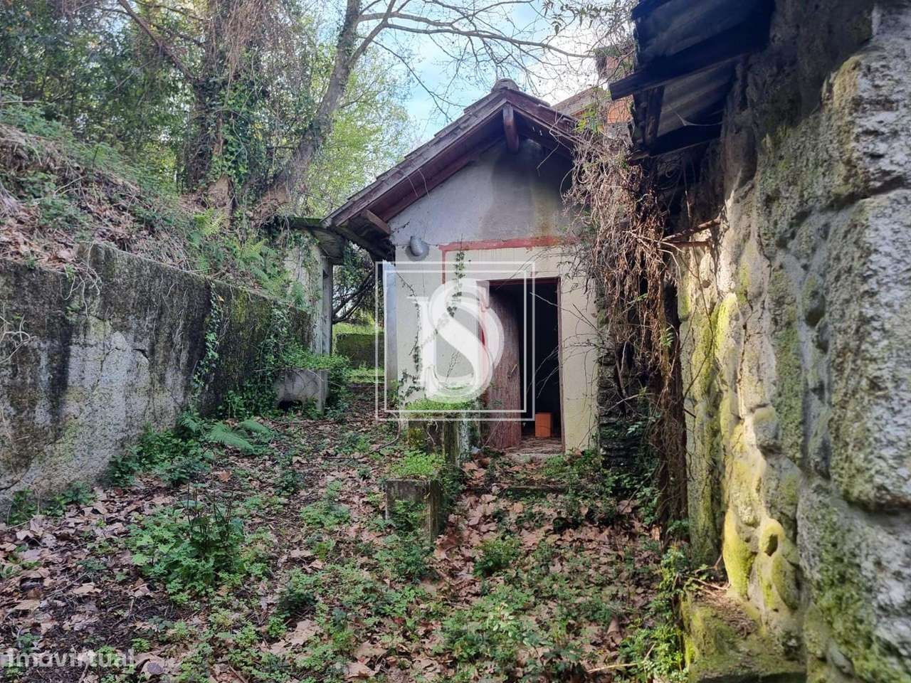 Moradia Isolada T3 em Parada do Bouro-6