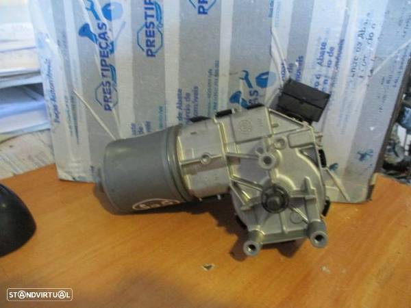 Motor Limpa Vidros Frente 039024177712 RENAULT MODUS 2005 RENAULT MODUS FASE 2 2011 1.5DCI 8V 70CV 5P BRANCO FRENTE BOSCH RENAULT MODUS FASE 2 LONG 2009 1.5DCI 65CV 5P BEGE FRENTE  BOSCH RENAULT MODUS 2007 1.5DCI 85CV 5P CINZA FRENTE BOSCH - 1