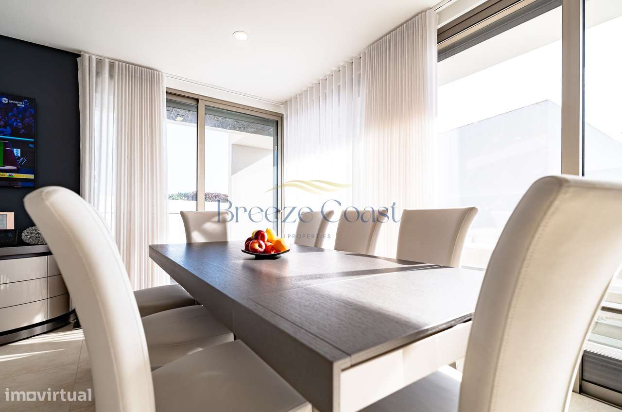 Moradia T4+1 de luxo com elevador-28