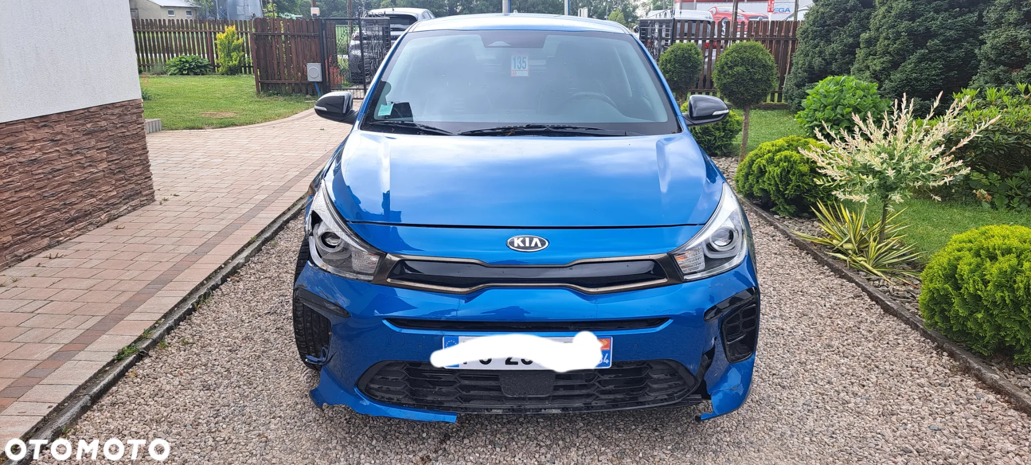 Kia Rio - 4