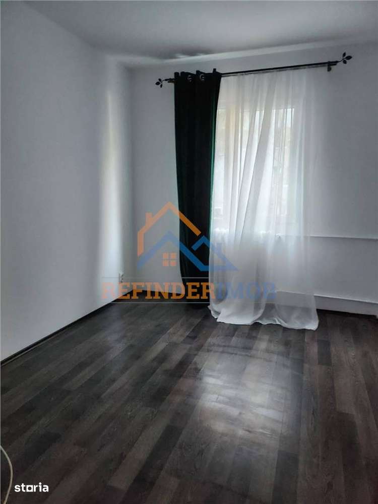 Vanzare apartament 3 camere, zona Berceni- Huedin-3
