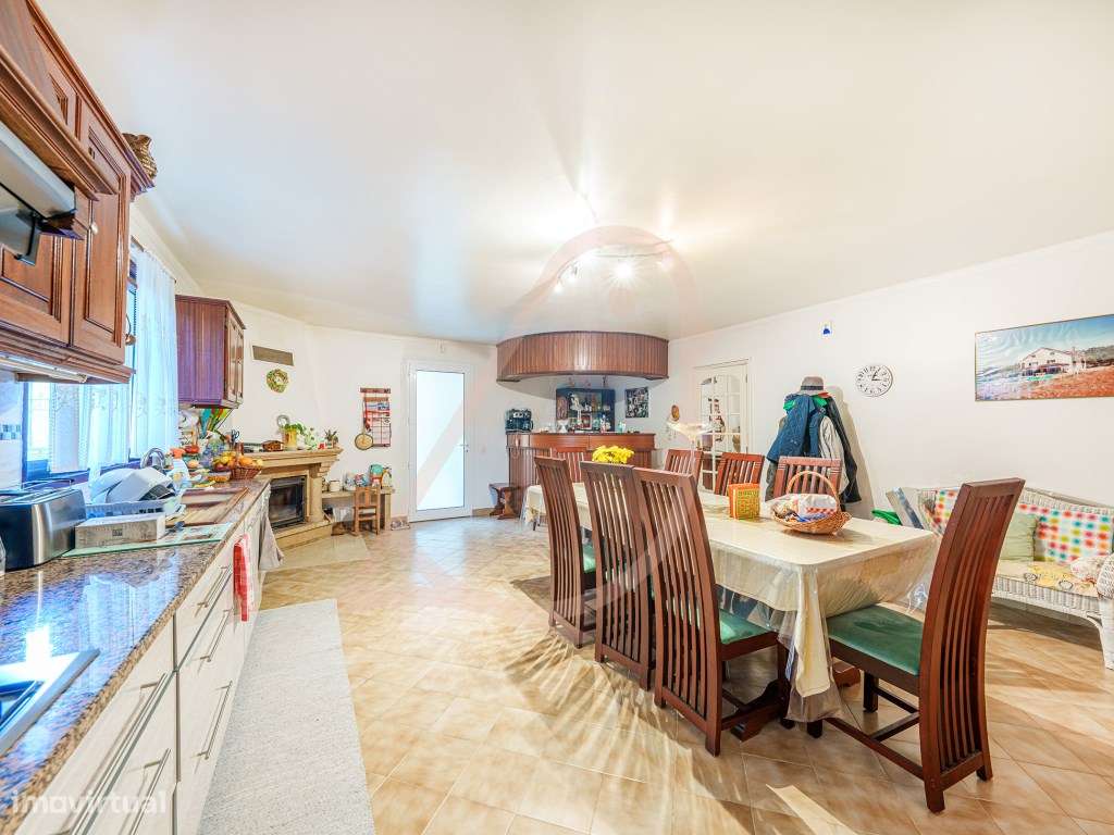 Refúgio Perfeito no Campo com Vista de Sonho e Piscina!-17