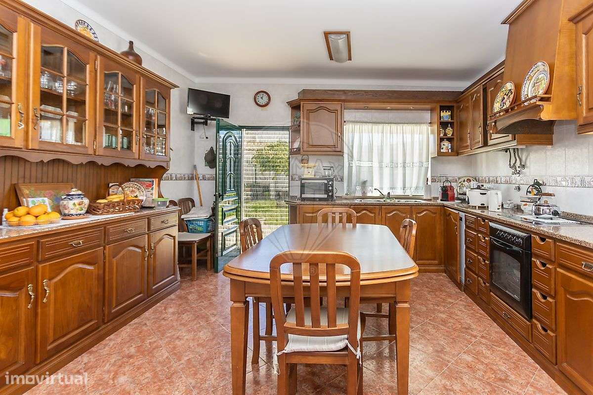 Moradia T4 para venda-34