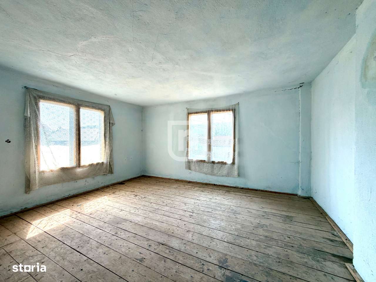 Casa cu 500mp teren, pozitie buna, centrala, utilitati-9