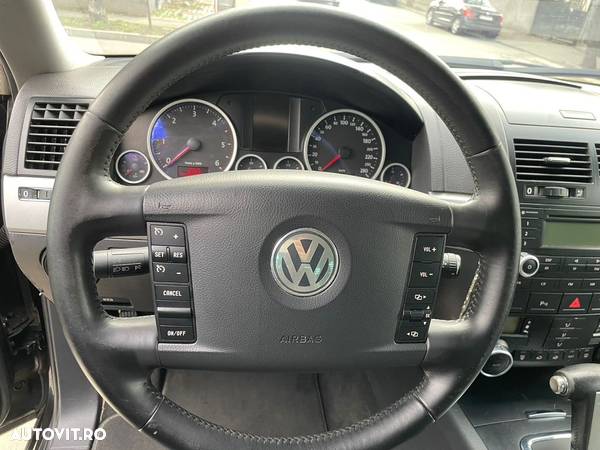 Volkswagen Touareg 3.0 V6 TDI DPF Aut. - 8