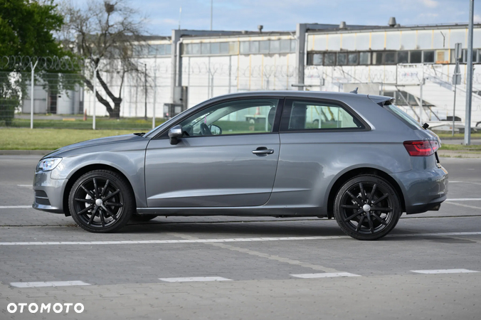 Audi A3 1.6 TDI Attraction - 6