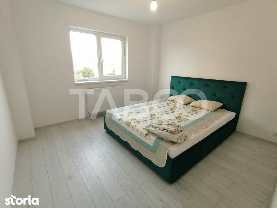 Apartament renovat decomandat 3 camere balcon zona Vasile Aaron Sibiu