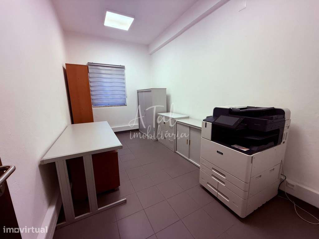 5 Escritórios Usados em Lisboa - Aproveite a Localização Central! - Grande imagem: 3/14