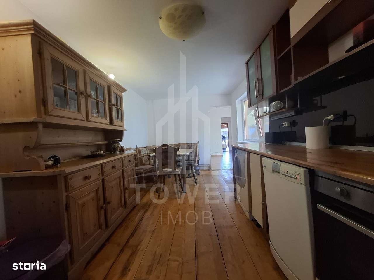 De vânzare casă în Orlat, cu teren generos de 2200 mp și panoramă deos - Imagine principală: 3/19