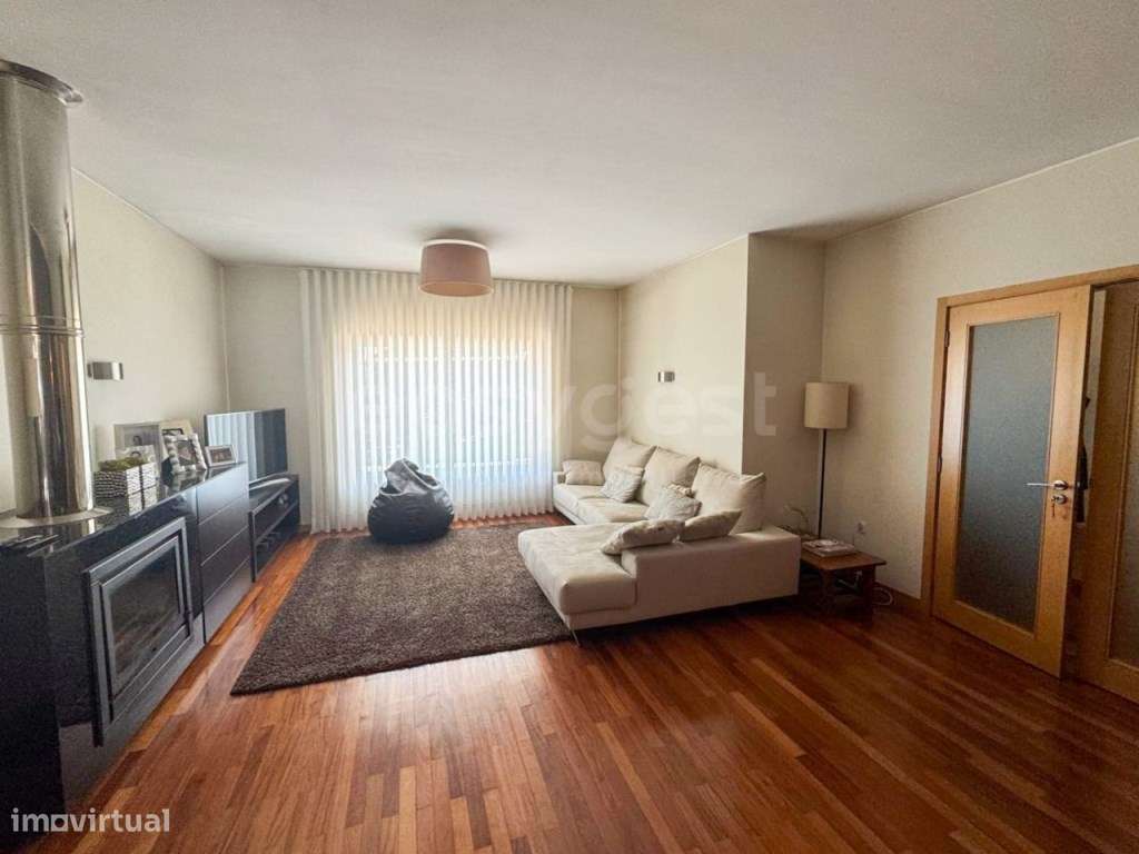 Moradia T3+1 em Barrô, a escassos minutos do centro de Águeda-26