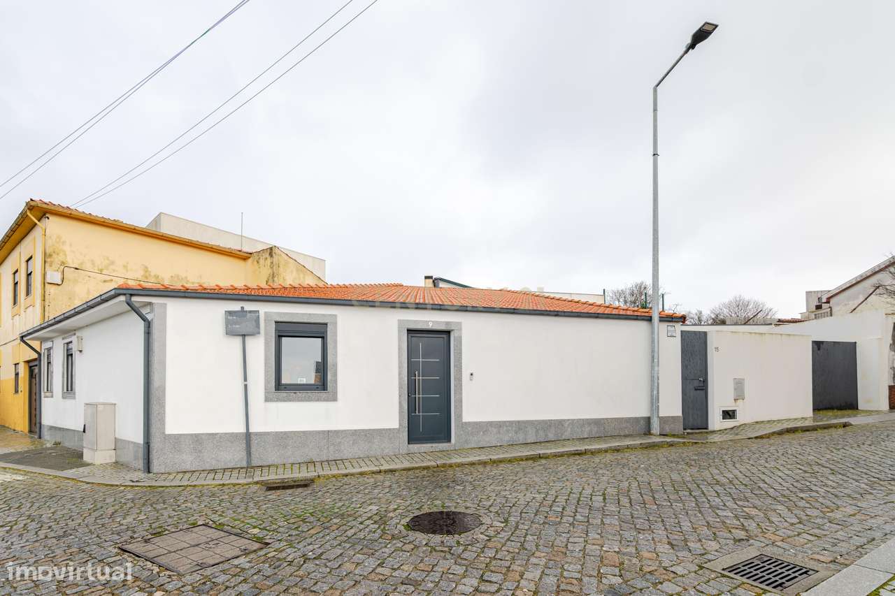 Moradia Totalmente Remodelada na Madalena - V.N. Gaia - Grande imagem: 2/26