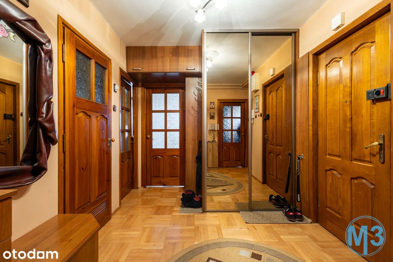 Trzypokojowe cudo w Stalowej Woli – mieszkanie, które działa-11