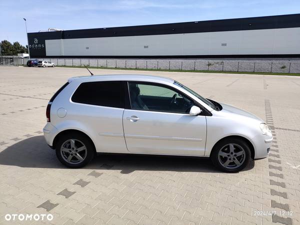 Volkswagen Polo 1.4 16V Comfortline - 3