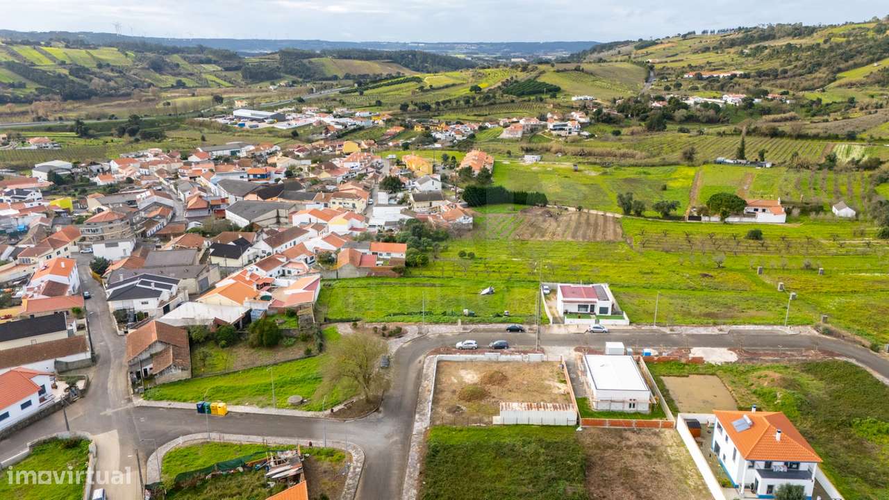 Lote de terreno com 407 m² - Bombarral - Delgada - Grande imagem: 4/18