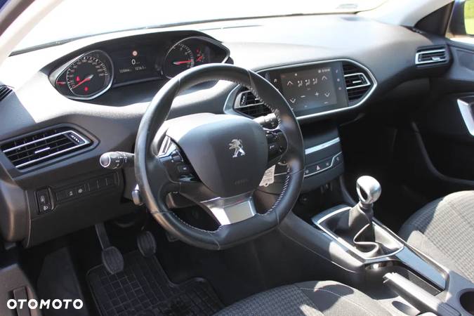 Peugeot 308 1.2 PureTech Active S&S - 6