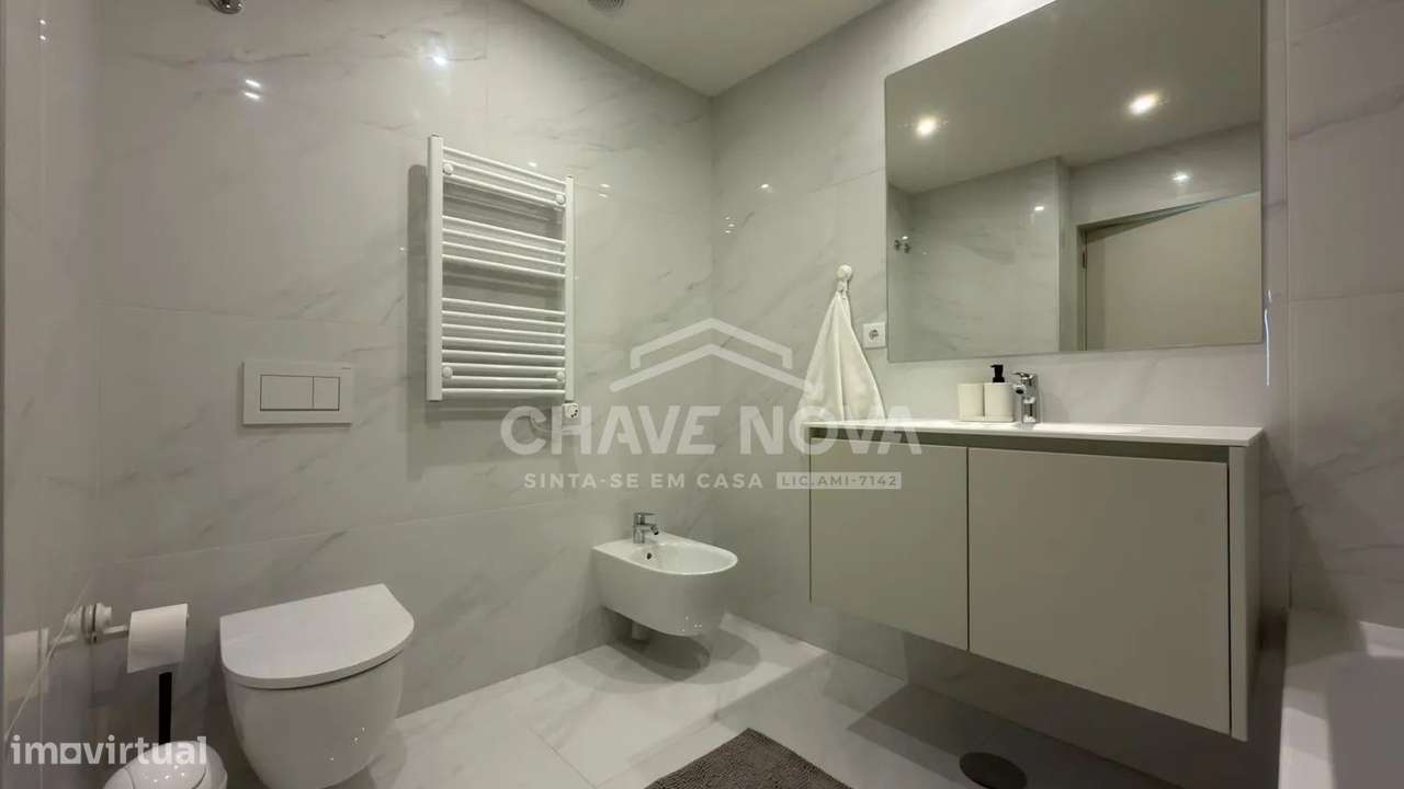 Apartamento T3 Novo c/ 2 Lugares de Garagem em Oliveira do Douro-24