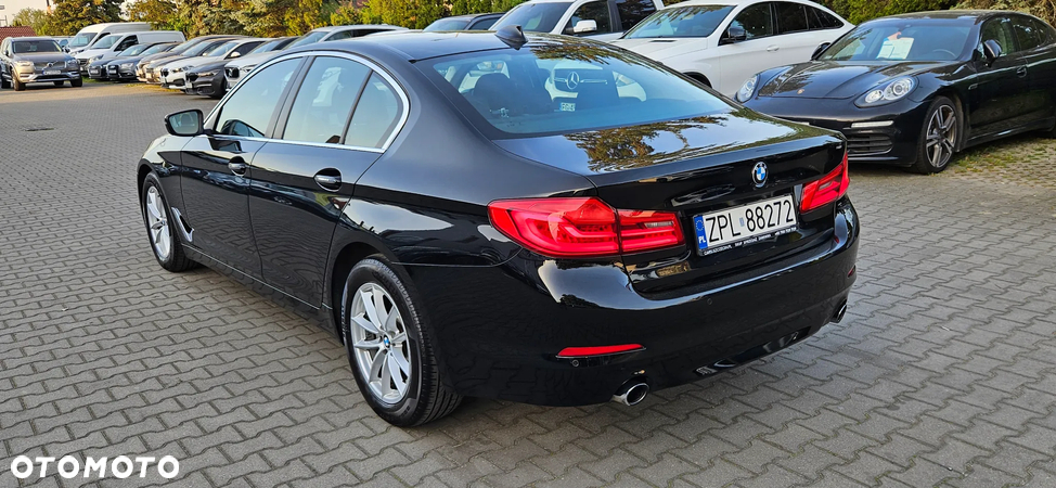 BMW Seria 5 520d - 10