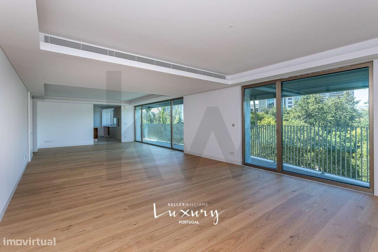 APARTAMENTO T4 de Luxo - Grande imagem: 4/46