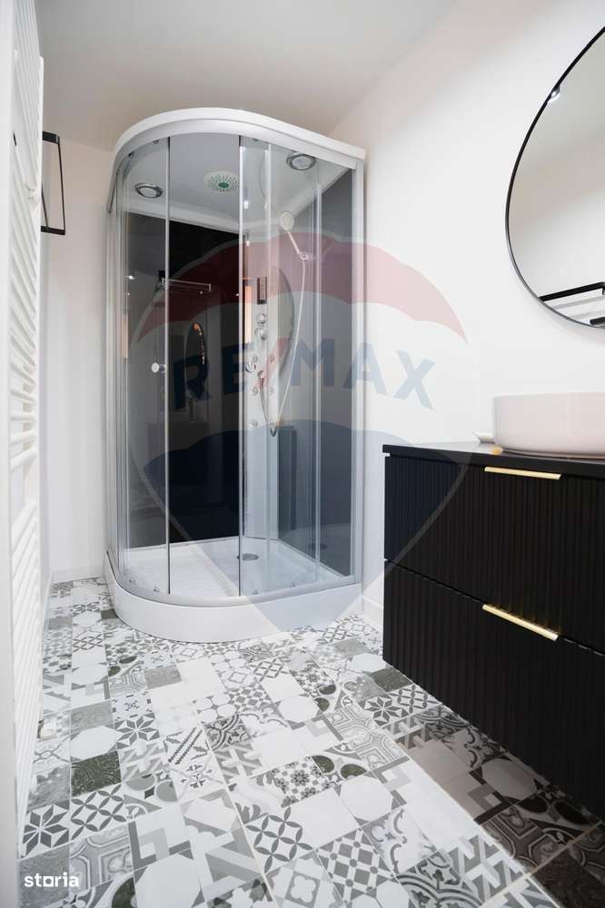 Afacere Activa + Locuinta Premium cu 2 Camere in Centru Istoric Brasov-10