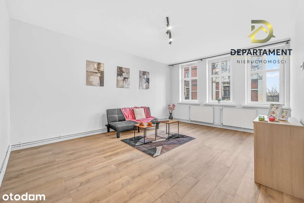 4 pokojowe mieszkanie Centrum z balkonem-0