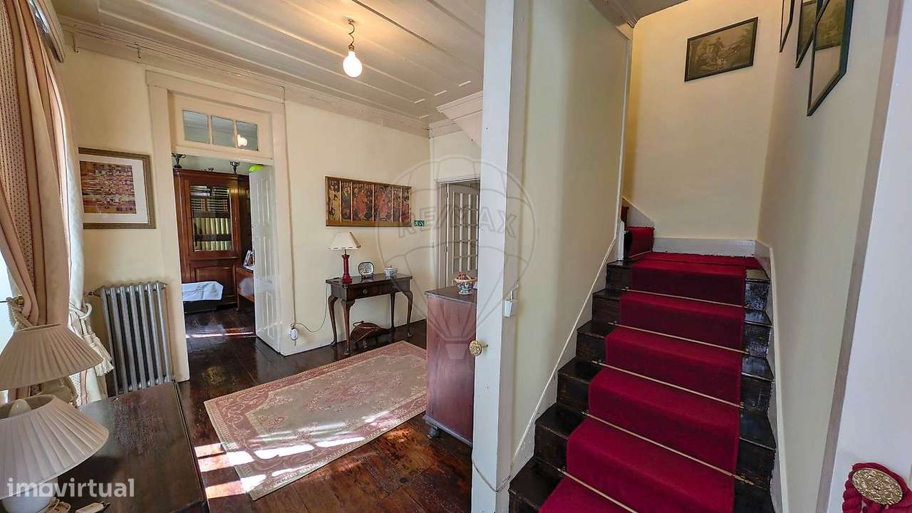 Moradia T4 para venda-5