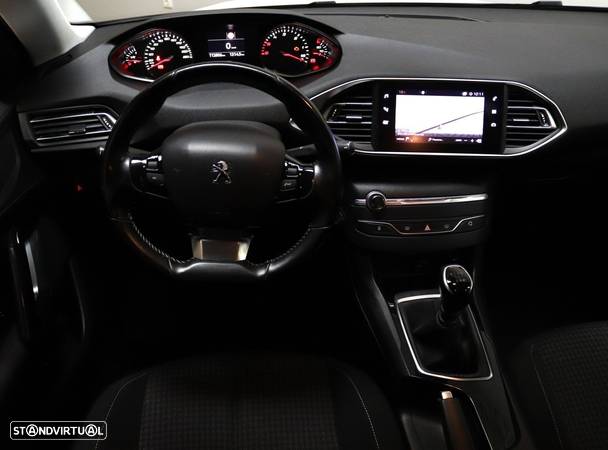 Peugeot 308 SW 1.5 BlueHDi Allure - 30