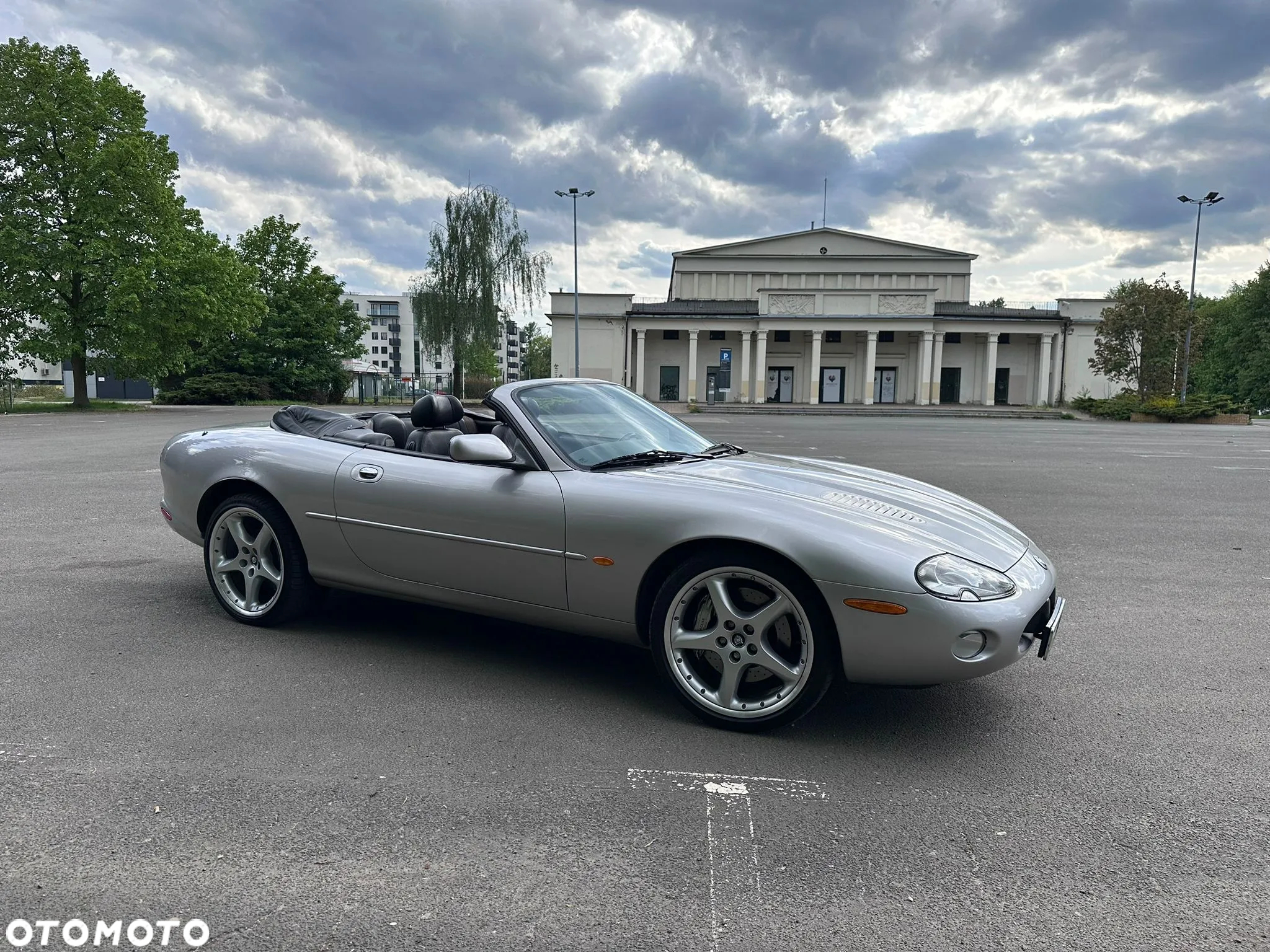 Jaguar XK8 XKR 4.0 - 11