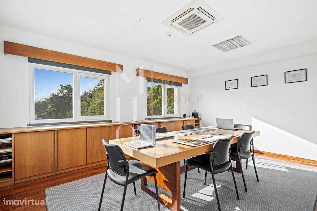 Oportunidade de Investimento Industrial - lote 7.290 m2 com 1.595 m2 d-35