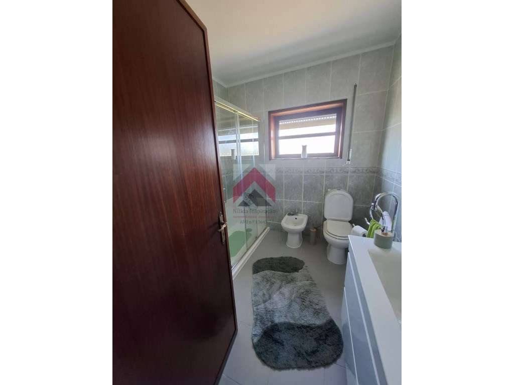 Moradia T3 Isolada na Costa do Valado-28