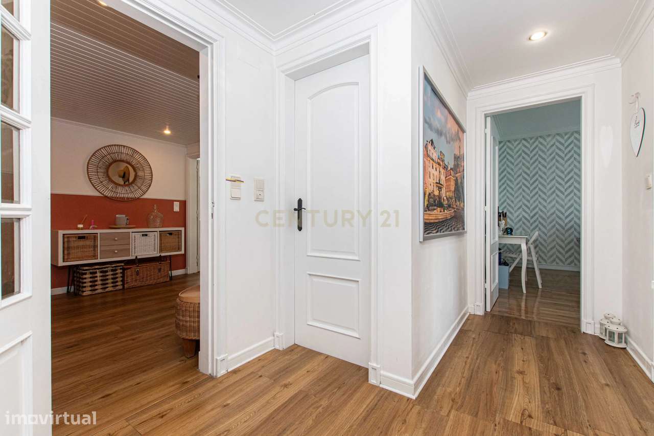 Apartamento T3 à Venda na Póvoa de Santa Iria –  (Quinta da Piedade 2ª-10