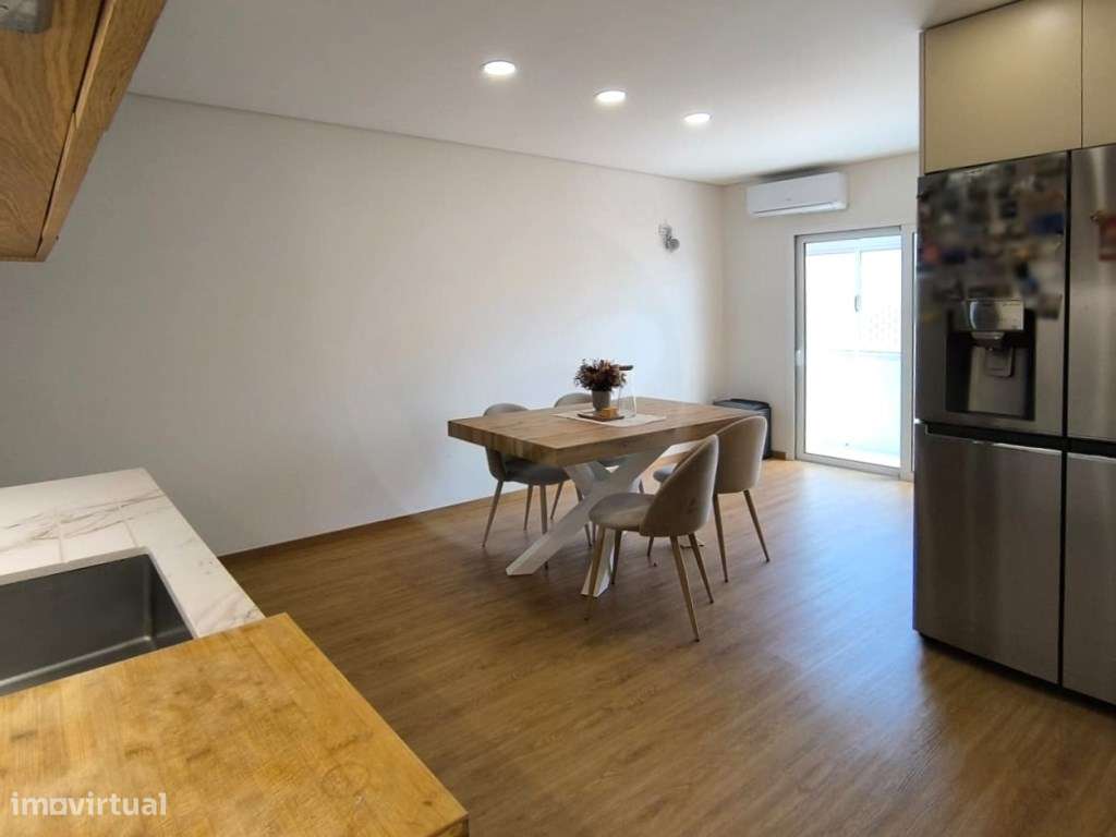 T2 Duplex com Terraço em 1ª Linha de Mar em Vila do Conde-8