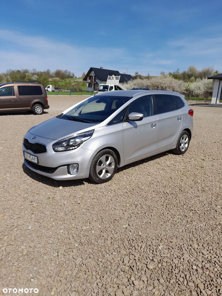 Kia Carens