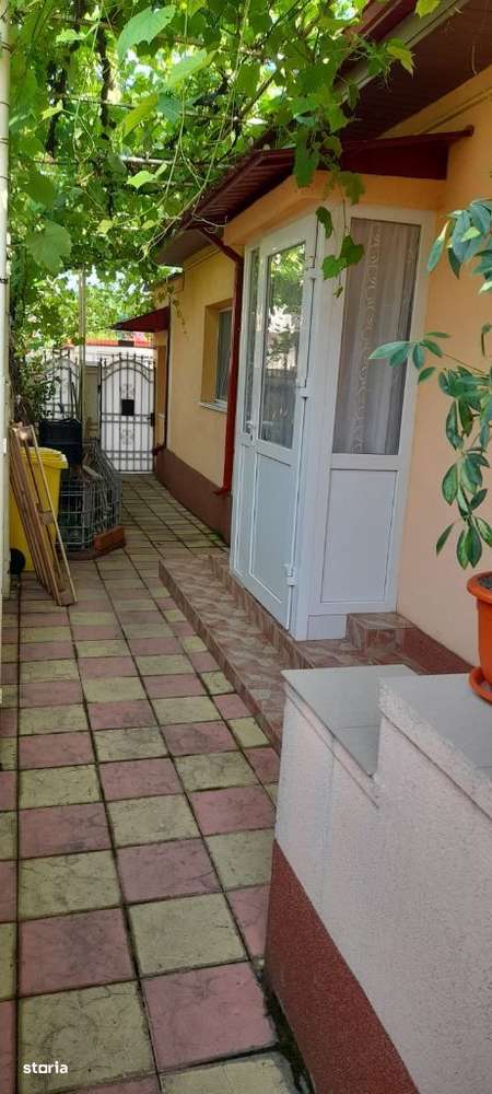 7509 WOW ! Casa caramida si bca 4 camere + spatiu comercial in Coiciu - Imagine principală: 1/4