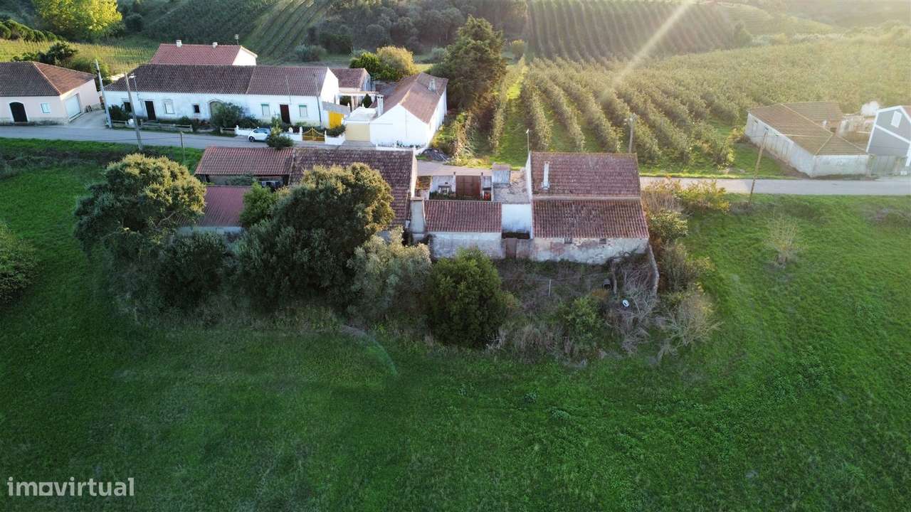 Conjunto de casas rústicas para reabilitar-14