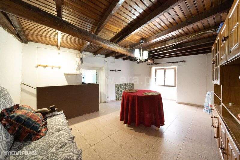 Moradia em Banda T3 / Belmonte, Caria - Grande imagem: 5/12