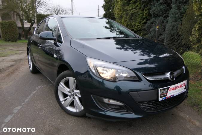 Opel Astra 1.4 Turbo Innovation - 11