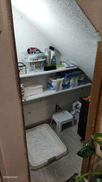 Moradia geminada T3 situada em Setúbal - Oportunidade!-6